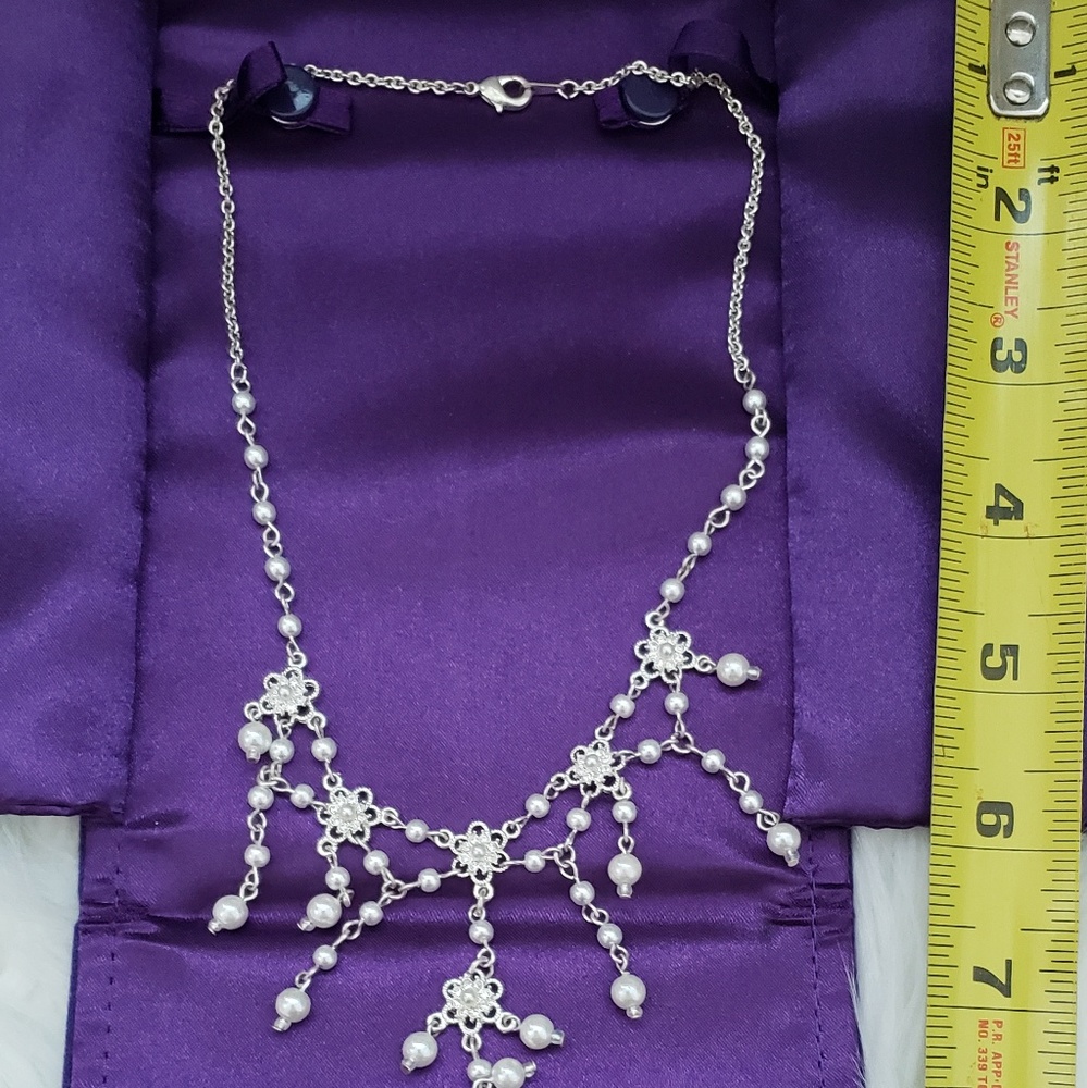 Silver, diamond,  and pearl like Necklace